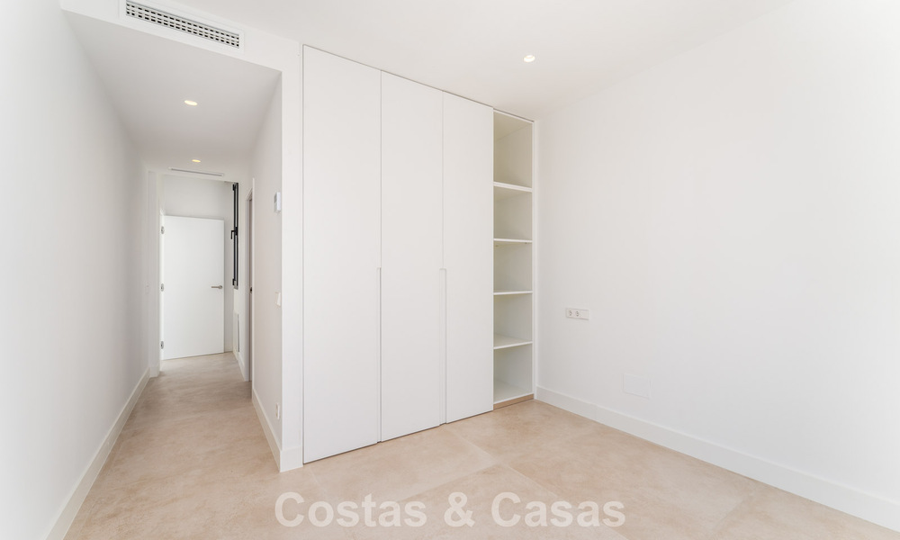 Luxe moderne designvilla met privézwembad te koop o/d New Golden Mile dicht bij San Pedro - Marbella 802807