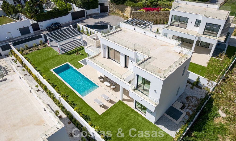 Luxe moderne designvilla met privézwembad te koop o/d New Golden Mile dicht bij San Pedro - Marbella 802810