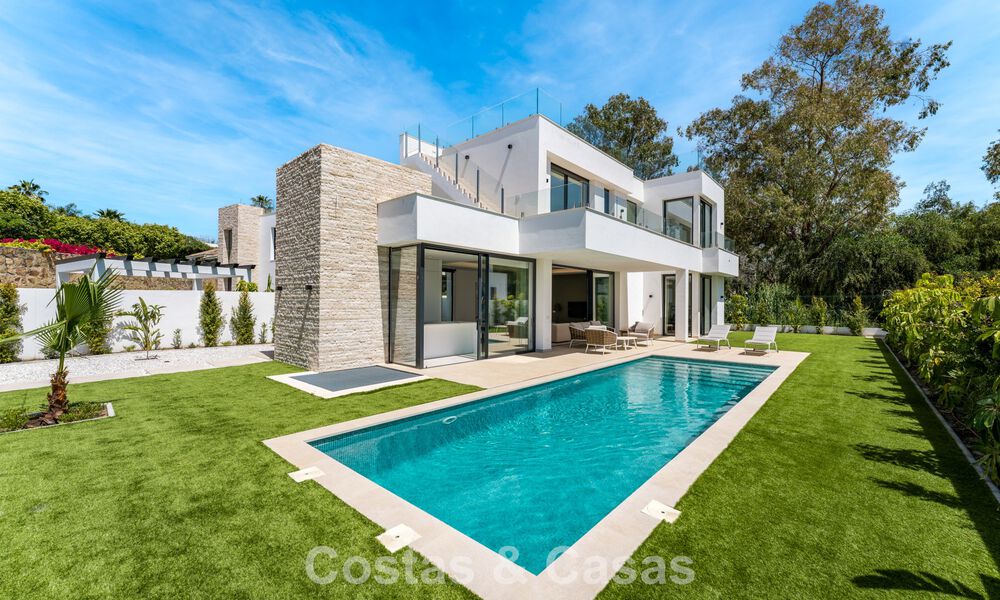 Luxe moderne designvilla met privézwembad te koop o/d New Golden Mile dicht bij San Pedro - Marbella 802830