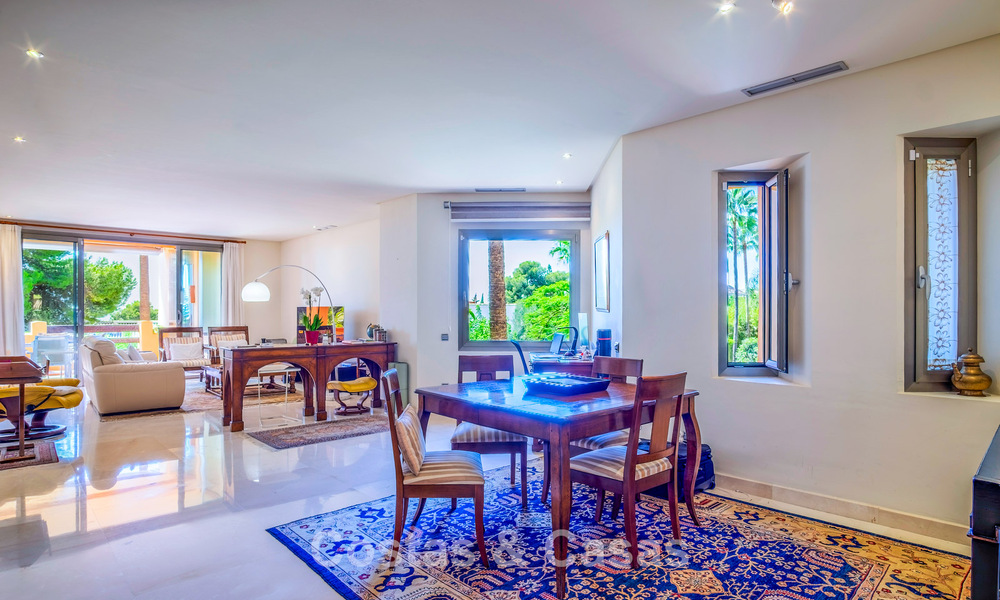 Ruim, luxe appartement te koop met zeezicht in een luxueus complex op de Golden Mile van Marbella 802958