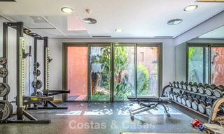Ruim, luxe appartement te koop met zeezicht in een luxueus complex op de Golden Mile van Marbella 802970 