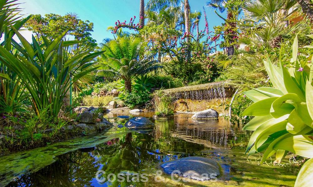 Ruim, luxe appartement te koop met zeezicht in een luxueus complex op de Golden Mile van Marbella 802978