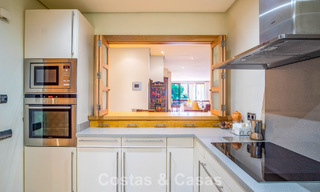 Ruim, luxe appartement te koop met zeezicht in een luxueus complex op de Golden Mile van Marbella 802982 