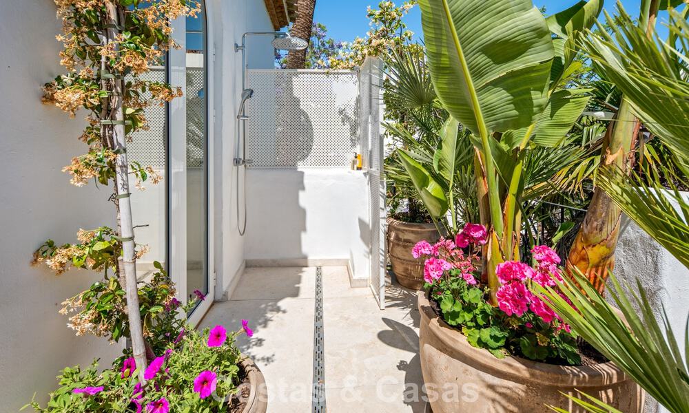 Exclusief gerenoveerd luxe appartement te koop in Puente Romano, Marbella 802993