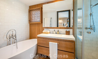 Exclusief gerenoveerd luxe appartement te koop in Puente Romano, Marbella 802998 