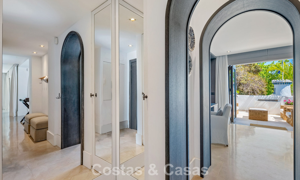 Exclusief gerenoveerd luxe appartement te koop in Puente Romano, Marbella 803009