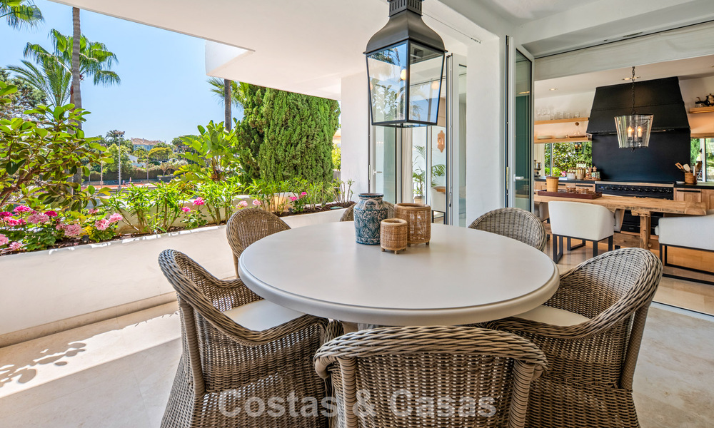 Exclusief gerenoveerd luxe appartement te koop in Puente Romano, Marbella 803019
