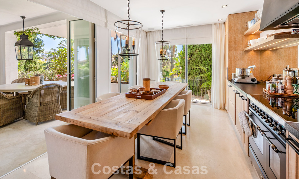 Exclusief gerenoveerd luxe appartement te koop in Puente Romano, Marbella 803021