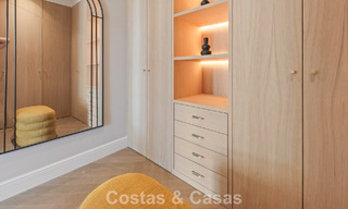 Exclusief, modern duplex penthouse met panoramisch zeezicht te koop in Nueva Andalucia, Marbella 803053 