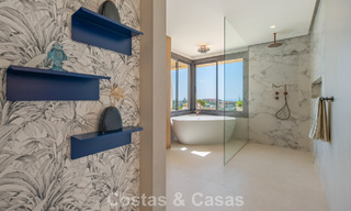 Exclusief, modern duplex penthouse met panoramisch zeezicht te koop in Nueva Andalucia, Marbella 803055 