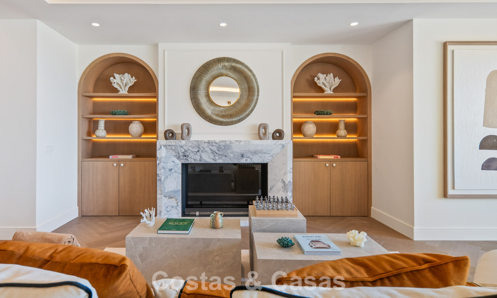 Exclusief, modern duplex penthouse met panoramisch zeezicht te koop in Nueva Andalucia, Marbella 803064