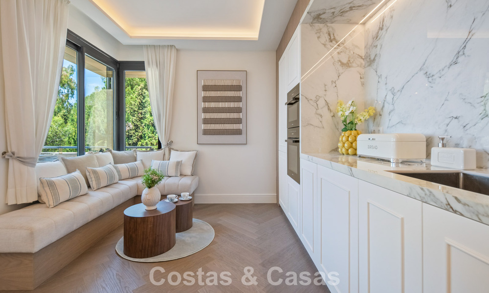 Exclusief, modern duplex penthouse met panoramisch zeezicht te koop in Nueva Andalucia, Marbella 803073