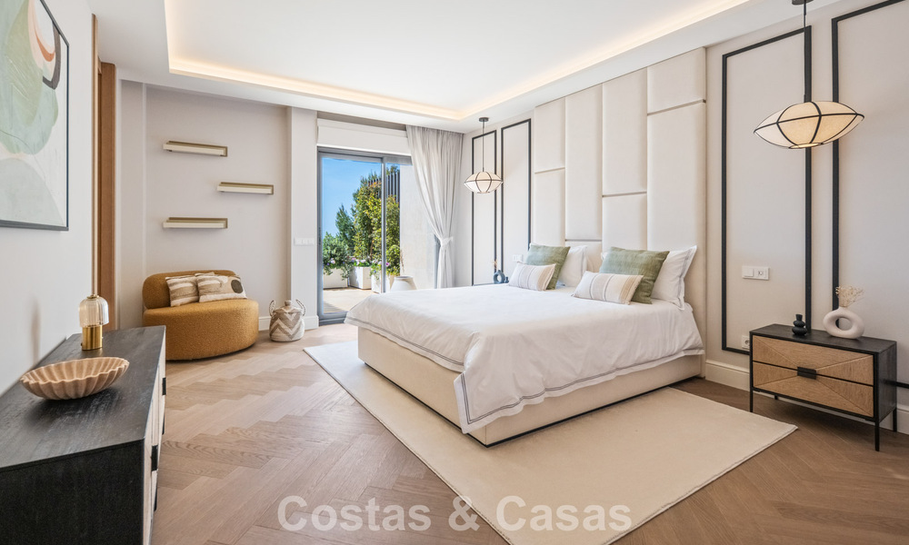 Exclusief, modern duplex penthouse met panoramisch zeezicht te koop in Nueva Andalucia, Marbella 803089