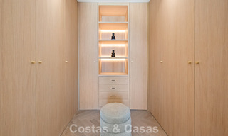 Exclusief, modern duplex penthouse met panoramisch zeezicht te koop in Nueva Andalucia, Marbella 803091 
