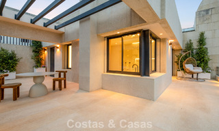 Exclusief, modern duplex penthouse met panoramisch zeezicht te koop in Nueva Andalucia, Marbella 803127 