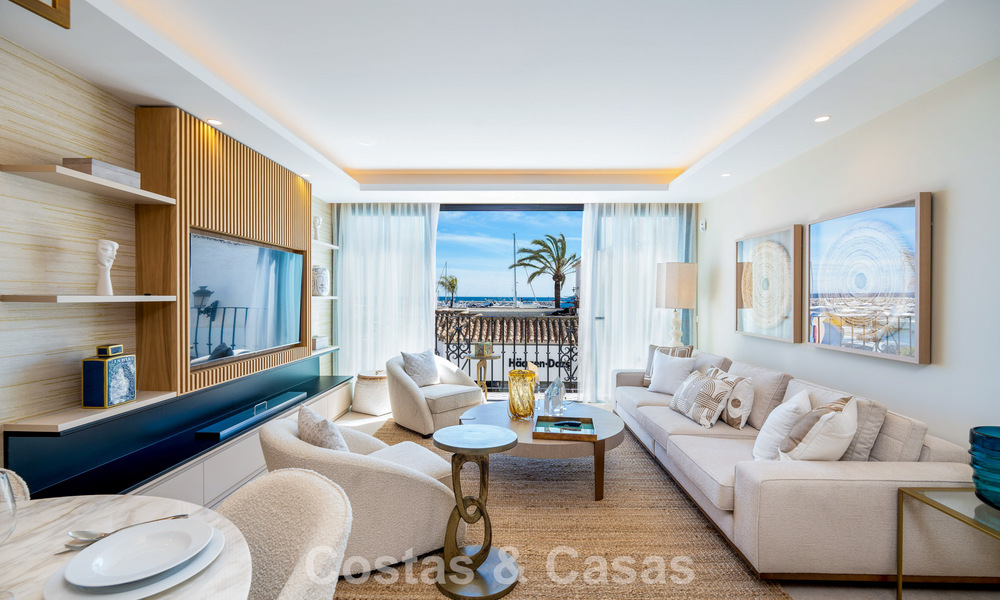 Luxe appartement te koop met direct zicht op de jachthaven, eerstelijns in Puerto Banus, Marbella 803163
