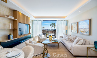 Luxe appartement te koop met direct zicht op de jachthaven, eerstelijns in Puerto Banus, Marbella 803163 