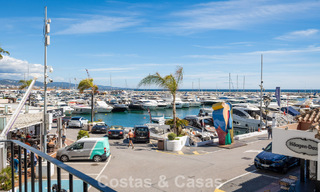 Luxe appartement te koop met direct zicht op de jachthaven, eerstelijns in Puerto Banus, Marbella 803165 