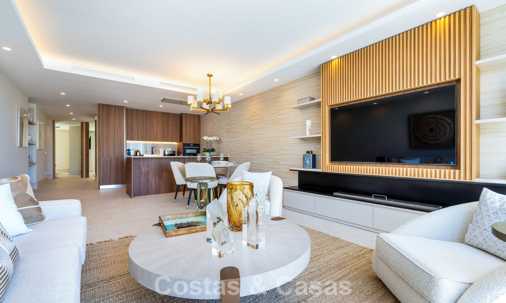 Luxe appartement te koop met direct zicht op de jachthaven, eerstelijns in Puerto Banus, Marbella 803168
