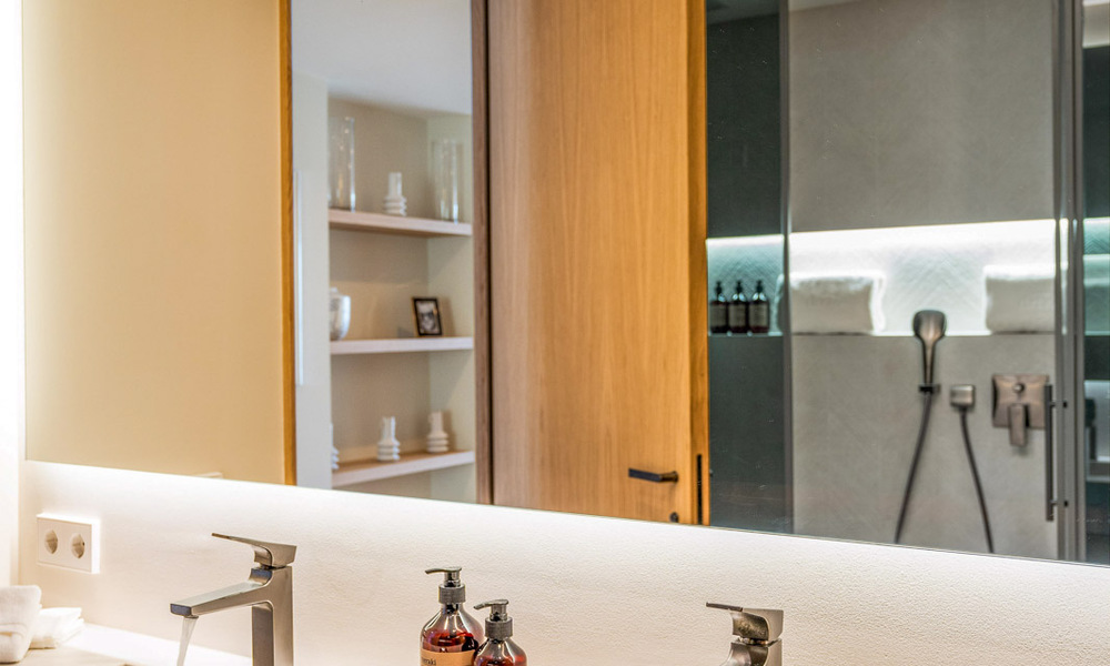 Luxe appartement te koop met direct zicht op de jachthaven, eerstelijns in Puerto Banus, Marbella 803185