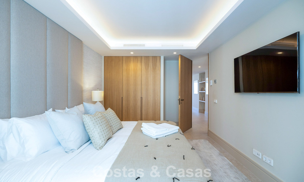 Luxe appartement te koop met direct zicht op de jachthaven, eerstelijns in Puerto Banus, Marbella 803189