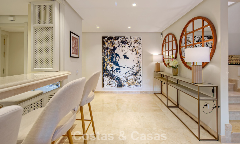 Eersteklas duplex penthouse te koop in een strandcomplex in Los Monteros, ten oosten van Marbella centrum 803241