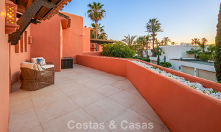 Eersteklas duplex penthouse te koop in een strandcomplex in Los Monteros, ten oosten van Marbella centrum 803246 