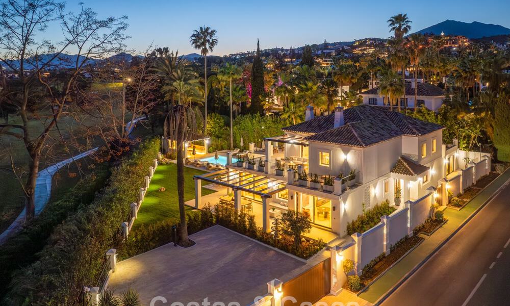 Luxueuze, mediterrane villa te koop, eerstelijnsgolf in een prestigieuze urbanisatie in Nueva Andalucia, Marbella 803335
