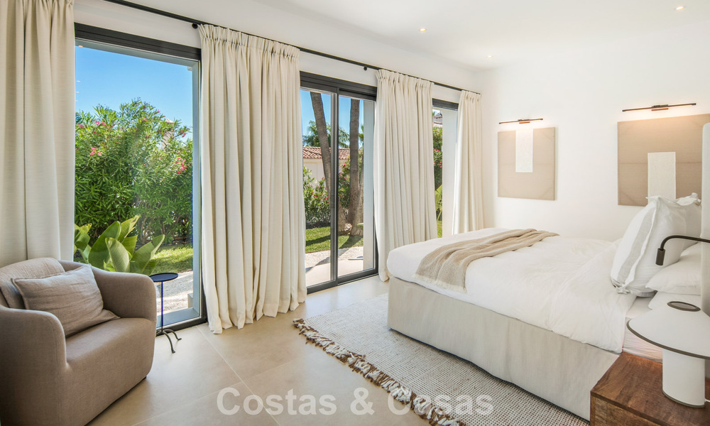 Eigentijdse, Spaanse luxevilla met panoramisch zeezicht te koop in Marbella - Benahavis 803348