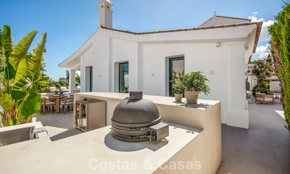 Eigentijdse, Spaanse luxevilla met panoramisch zeezicht te koop in Marbella - Benahavis 803358