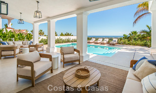 Eigentijdse, Spaanse luxevilla met panoramisch zeezicht te koop in Marbella - Benahavis 803365 