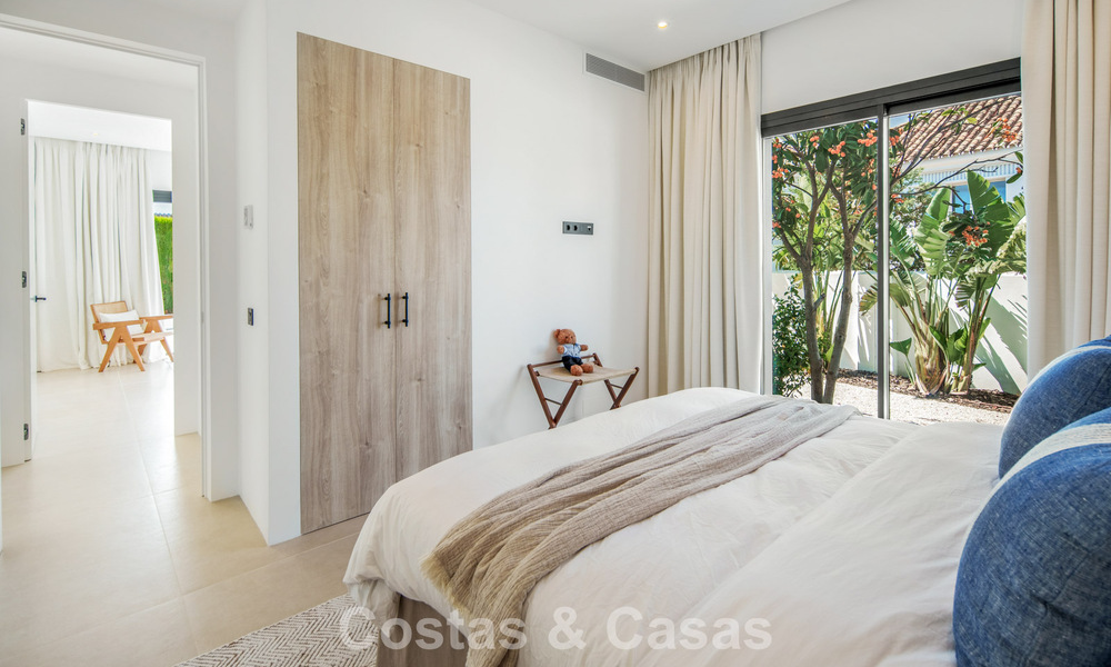Eigentijdse, Spaanse luxevilla met panoramisch zeezicht te koop in Marbella - Benahavis 803370