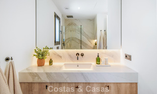 Eigentijdse, Spaanse luxevilla met panoramisch zeezicht te koop in Marbella - Benahavis 803372 