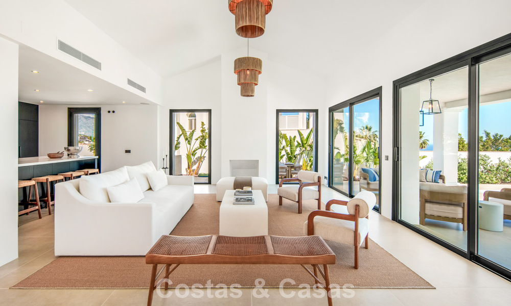 Eigentijdse, Spaanse luxevilla met panoramisch zeezicht te koop in Marbella - Benahavis 803374