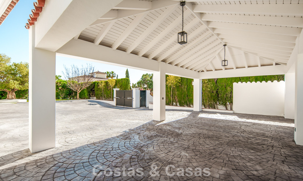 Eigentijdse, Spaanse luxevilla met panoramisch zeezicht te koop in Marbella - Benahavis 803400
