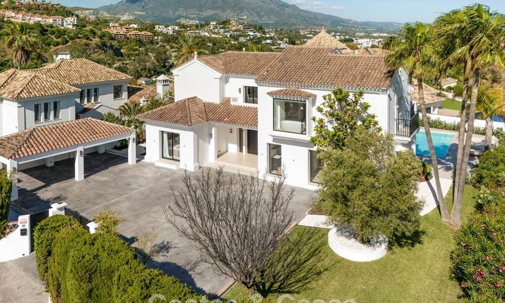 Eigentijdse, Spaanse luxevilla met panoramisch zeezicht te koop in Marbella - Benahavis 803403