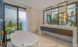 Elegante luxevilla met eigentijds-mediterrane architectuur te koop in een besloten wijk in Nueva Andalucia, Marbella 803406 