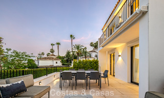 Elegante luxevilla met eigentijds-mediterrane architectuur te koop in een besloten wijk in Nueva Andalucia, Marbella 803409 