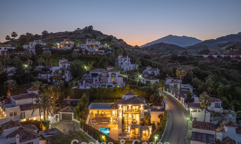 Elegante luxevilla met eigentijds-mediterrane architectuur te koop in een besloten wijk in Nueva Andalucia, Marbella 803413