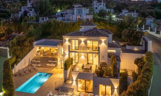 Elegante luxevilla met eigentijds-mediterrane architectuur te koop in een besloten wijk in Nueva Andalucia, Marbella 803414 