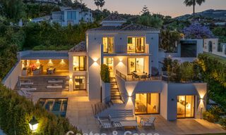 Elegante luxevilla met eigentijds-mediterrane architectuur te koop in een besloten wijk in Nueva Andalucia, Marbella 803417 