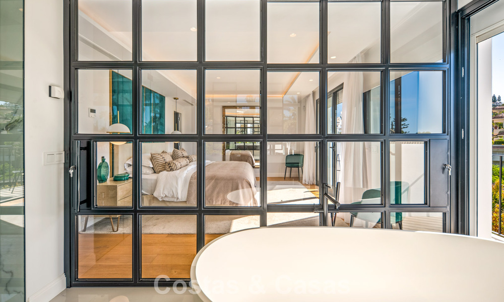 Elegante luxevilla met eigentijds-mediterrane architectuur te koop in een besloten wijk in Nueva Andalucia, Marbella 803435