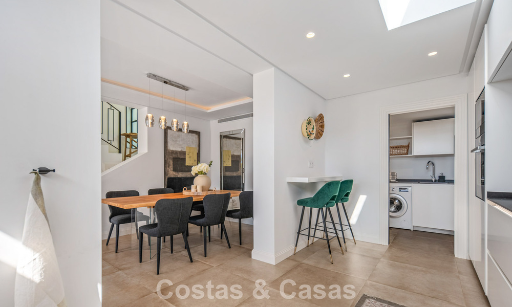 Elegante luxevilla met eigentijds-mediterrane architectuur te koop in een besloten wijk in Nueva Andalucia, Marbella 803447