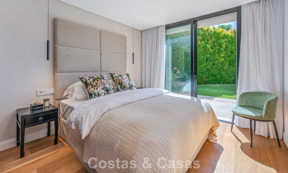 Elegante luxevilla met eigentijds-mediterrane architectuur te koop in een besloten wijk in Nueva Andalucia, Marbella 803454