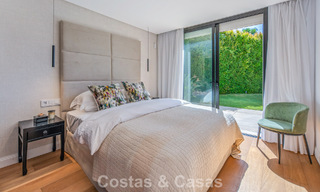 Elegante luxevilla met eigentijds-mediterrane architectuur te koop in een besloten wijk in Nueva Andalucia, Marbella 803454 