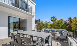 Elegante luxevilla met eigentijds-mediterrane architectuur te koop in een besloten wijk in Nueva Andalucia, Marbella 803464 