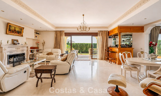 Ruime Mediterrane villa met zeezicht en fantastisch renovatiepotentieel te koop in La Quinta, Marbella - Benahavis 803484 