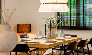 Gelijkvloerse luxevilla met Spaanse bouwstijl en directe toegang tot de golfbaan te koop in Marbella - Benahavis 803514 