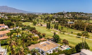 Gelijkvloerse luxevilla met Spaanse bouwstijl en directe toegang tot de golfbaan te koop in Marbella - Benahavis 803516 