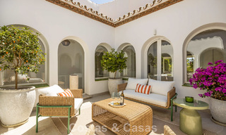 Gelijkvloerse luxevilla met Spaanse bouwstijl en directe toegang tot de golfbaan te koop in Marbella - Benahavis 803522 